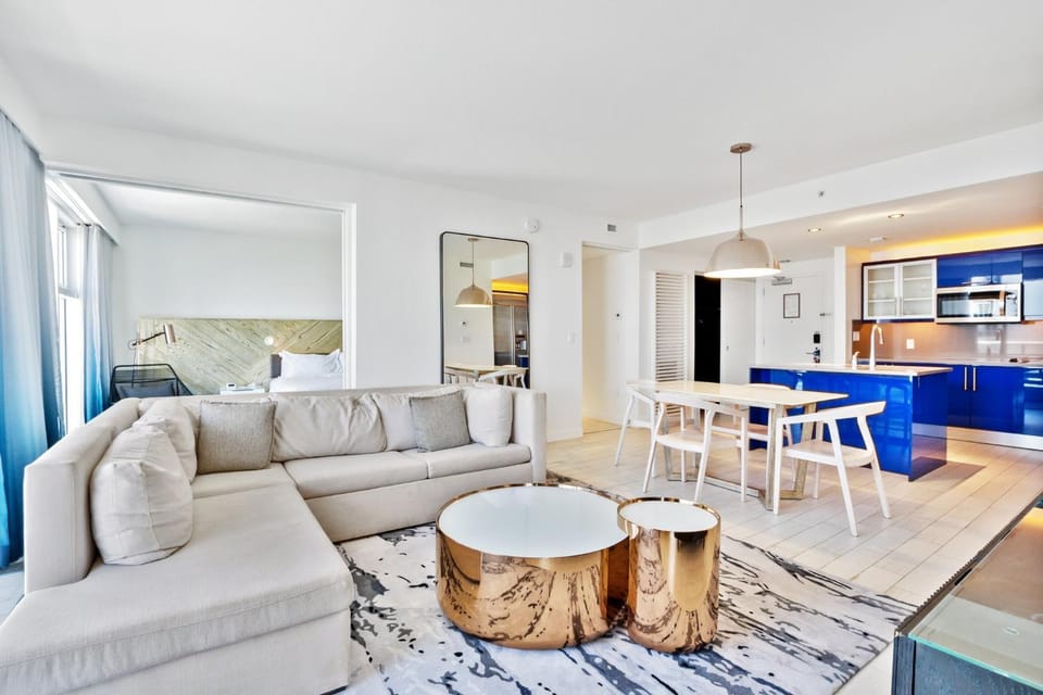 Living room, Dining area, kitchen