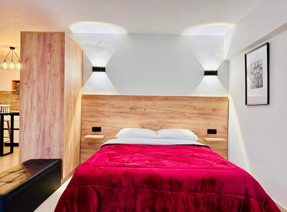 Bed, Photo of the whole room, Bedroom