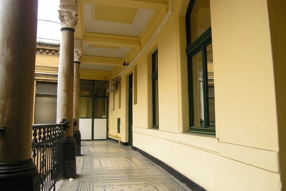 Facade/entrance, Day, Balcony/Terrace