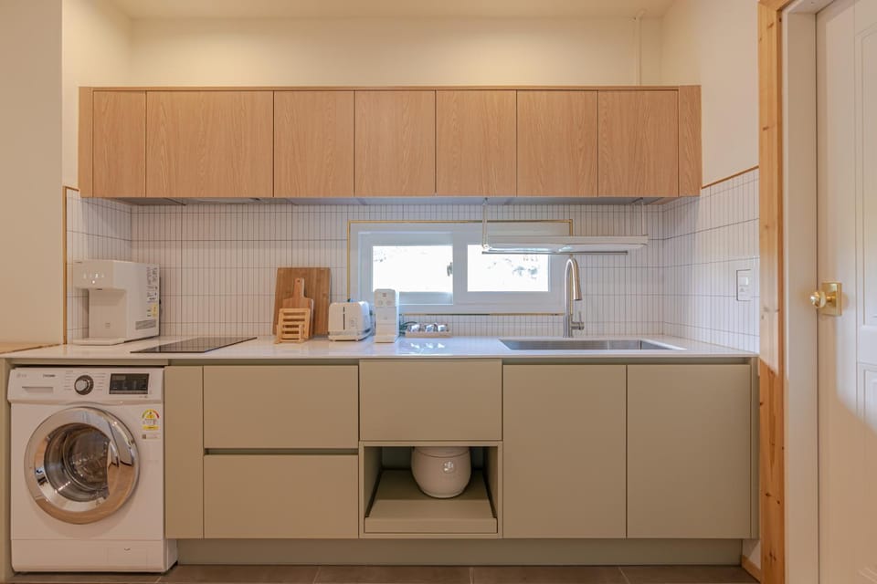 Le Village Aewol A#0 House in South Korea