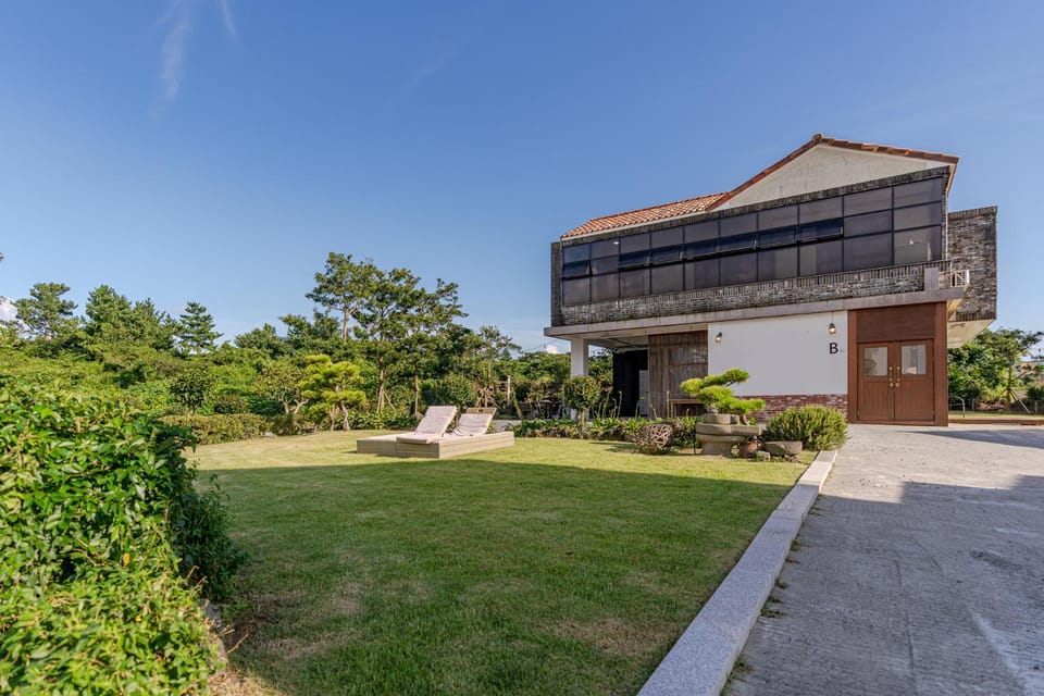 Le Village Aewol B#2 House in South Korea