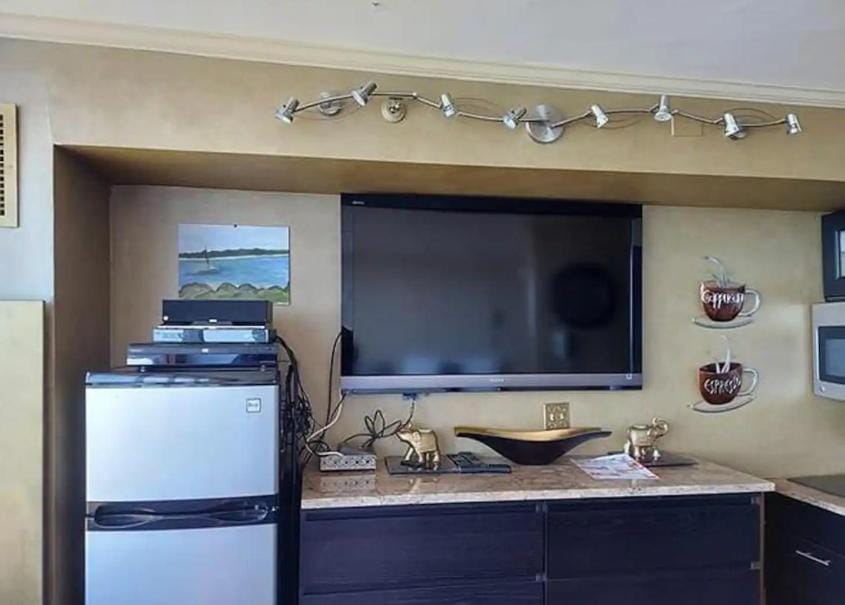 Beach Front with Ocean View Apartment in Atlantic City