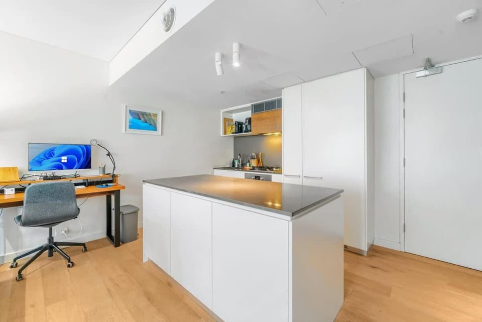 Comfortable 1 bedroom apartment in Crows Nest Apartment in Sydney