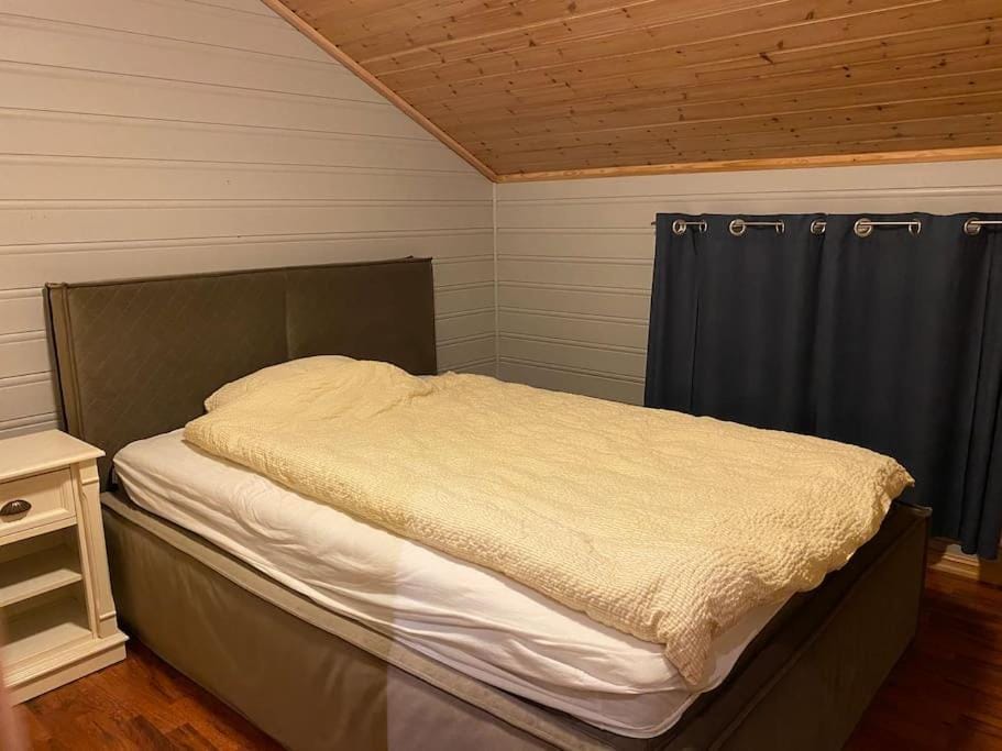 Flott rorbu på idylliske Langevåg/Bømlo House in Rogaland