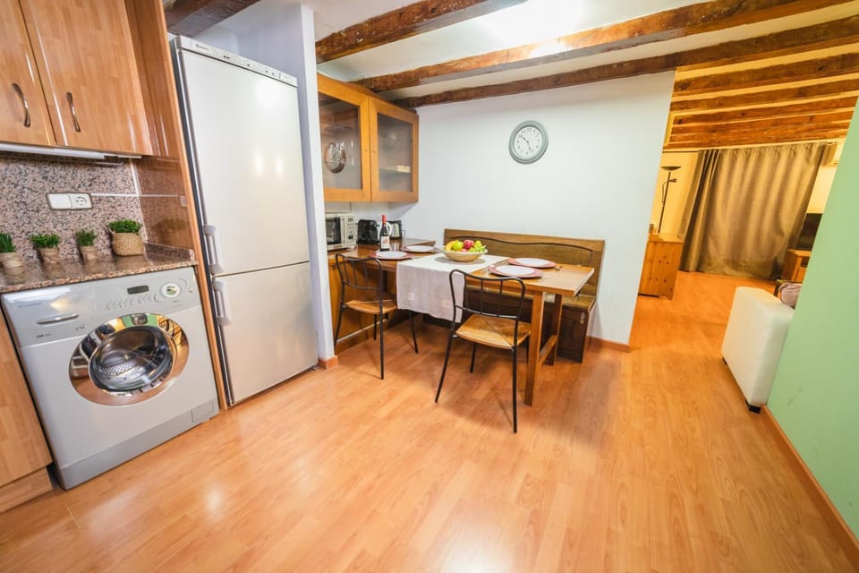 Rustic Poble Sec Apartment Apartment in Barcelona