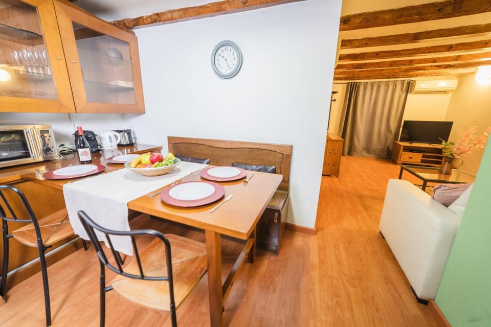 Rustic Poble Sec Apartment Apartment in Barcelona