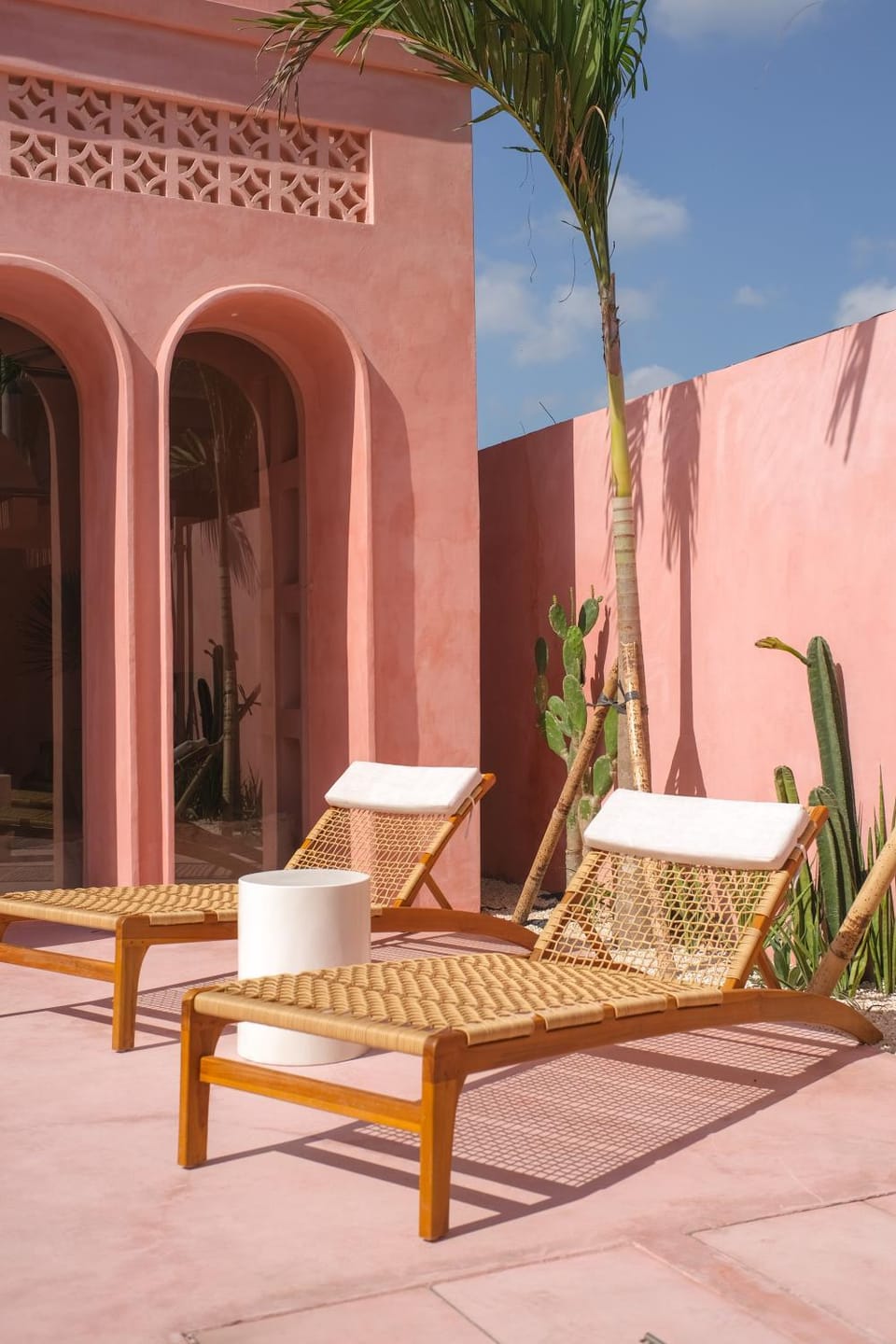 Patio, sunbed