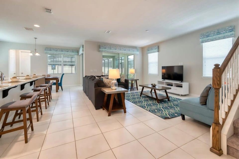 Ultimate Resort Retreat Stunning 6-Bedroom Haven House in Four Corners