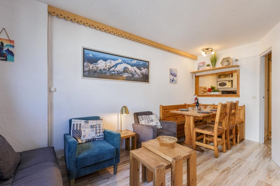 Living room, Living room, Dining area, Dining area