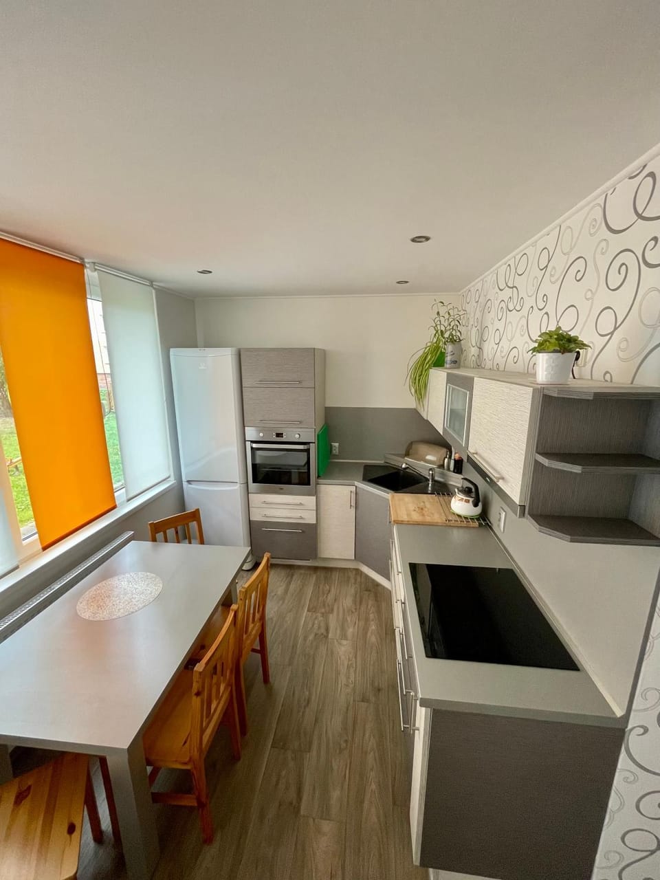 Kitchen or kitchenette, Dining area, minibar, pet friendly, stove