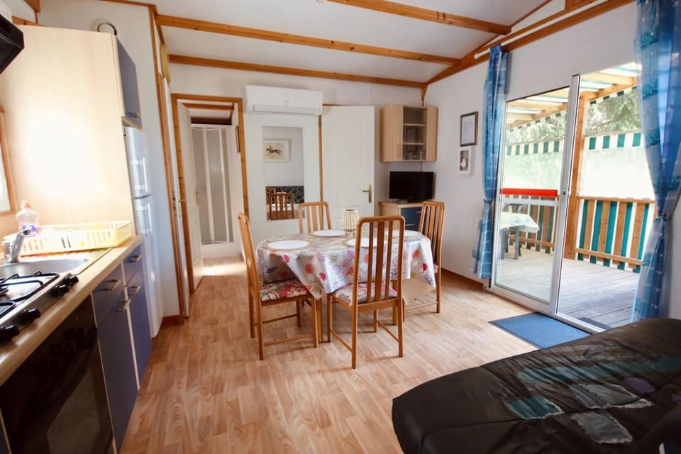 Chalet LA PERCHE au bord de l'eau Chalet in Centre-Val de Loire