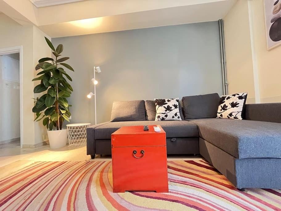 Living room, Seating area