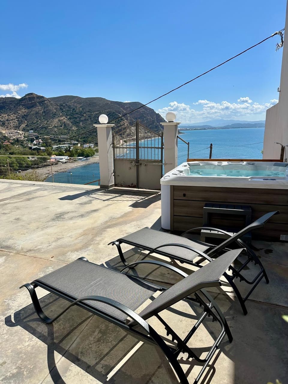 Patio, Day, Natural landscape, View (from property/room), Balcony/Terrace, Mountain view, Sea view, sunbed