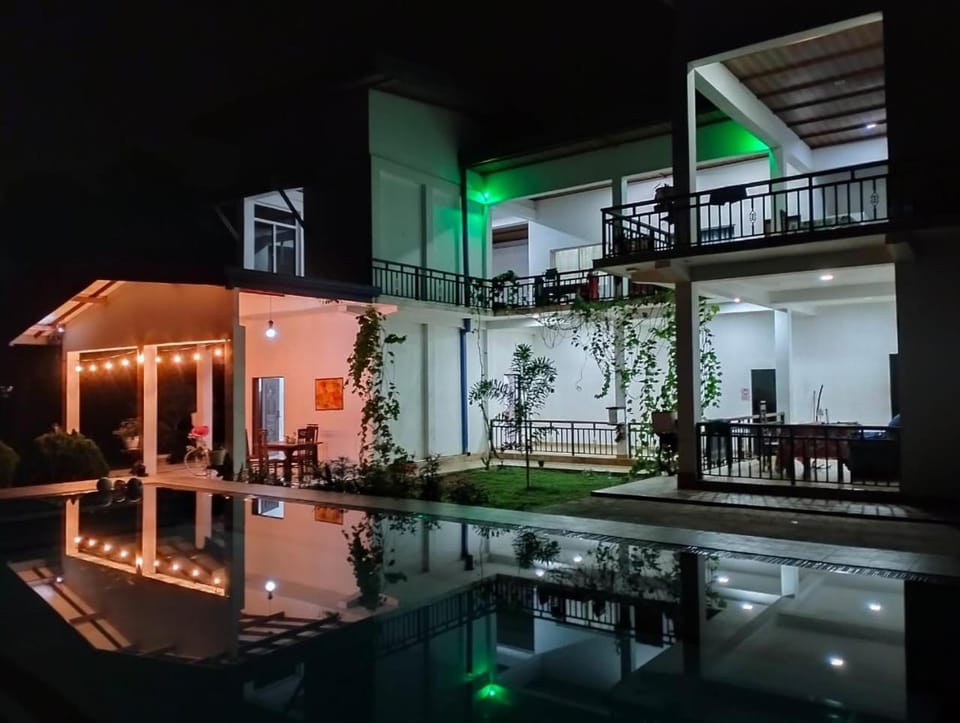 Night, Swimming pool