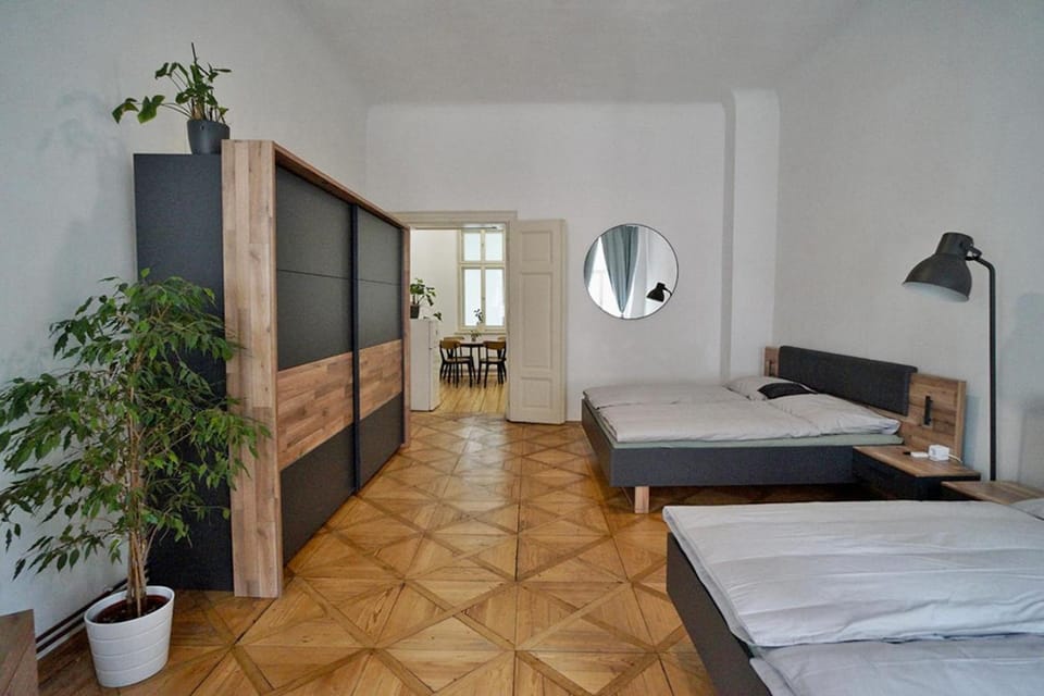 Bedroom, wardrobe
