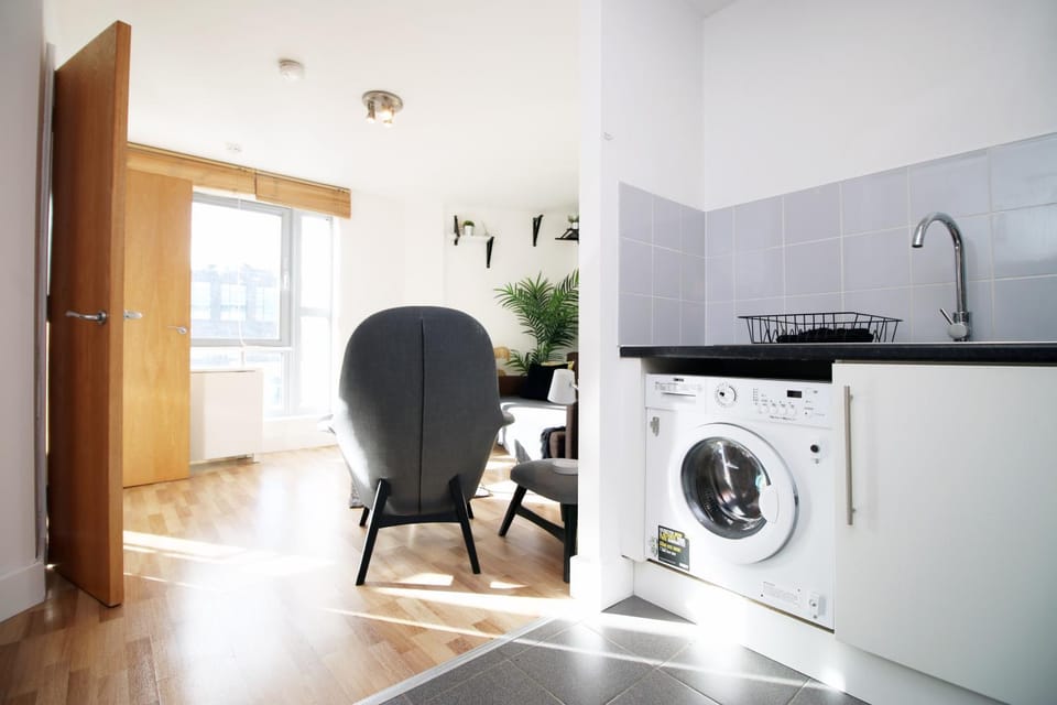 Stylish 2 Bed Flat in HEART of Cardiff City Centre Apartment in Cardiff