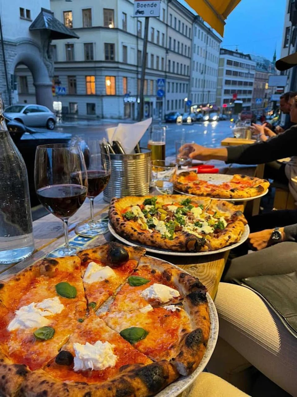 Food and drinks, Food, City view, Shopping Area, Dinner