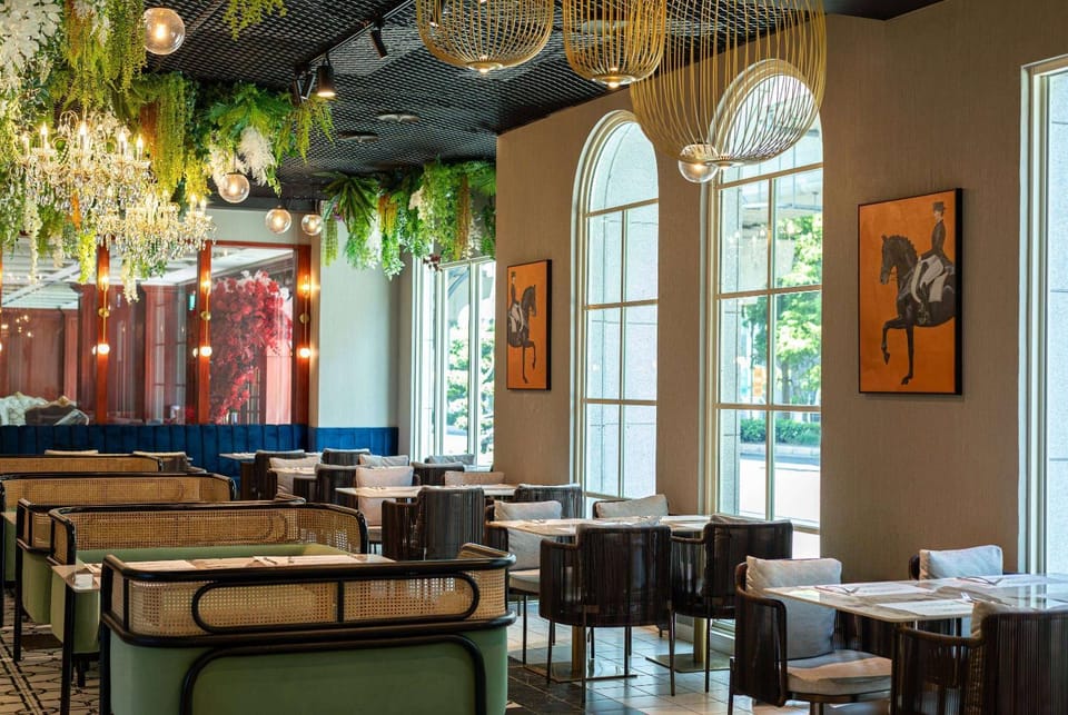 Restaurant/places to eat, Restaurant/places to eat