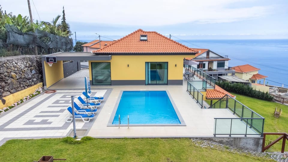 Shell House by GALMI Villa in Madeira District