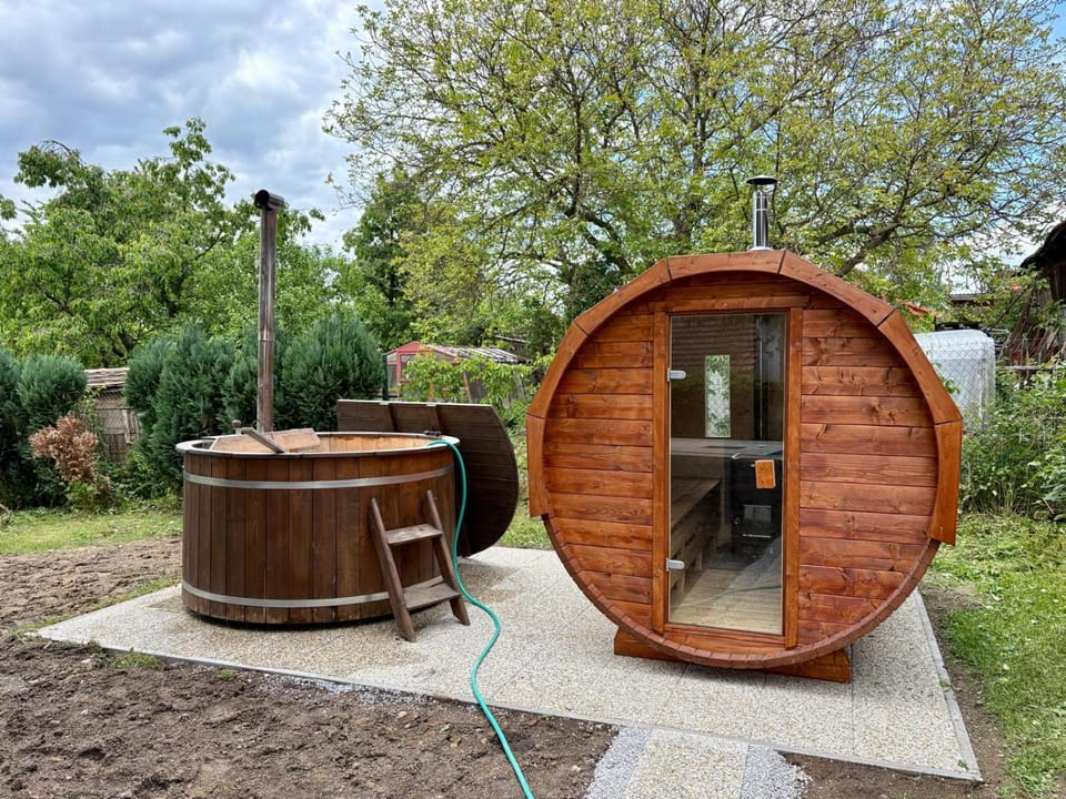 Hot Tub, Sauna, Spa and wellness centre/facilities