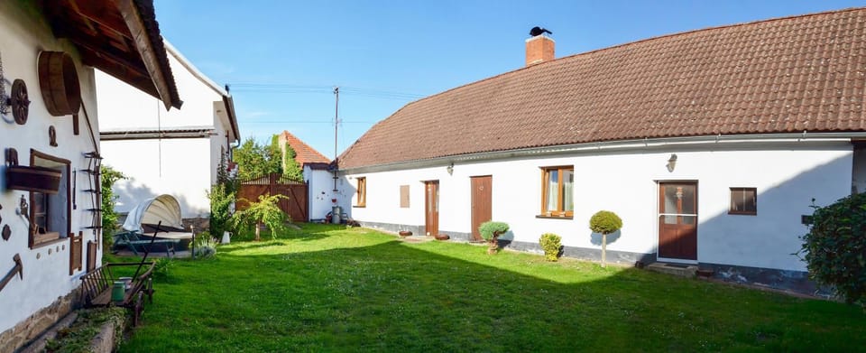 Property building, Garden, Garden view