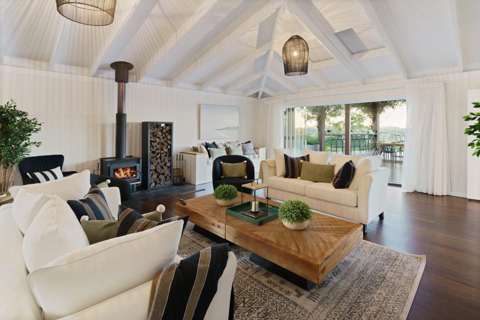 Living room, Seating area, fireplace, fireplace