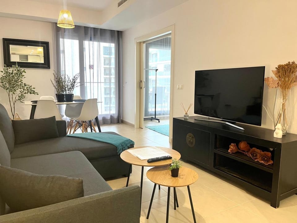 Communal lounge/ TV room, TV and multimedia, Living room