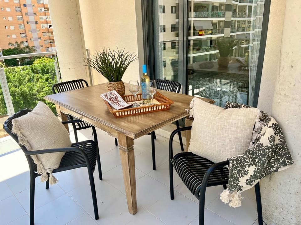 Balcony/Terrace, Dining area