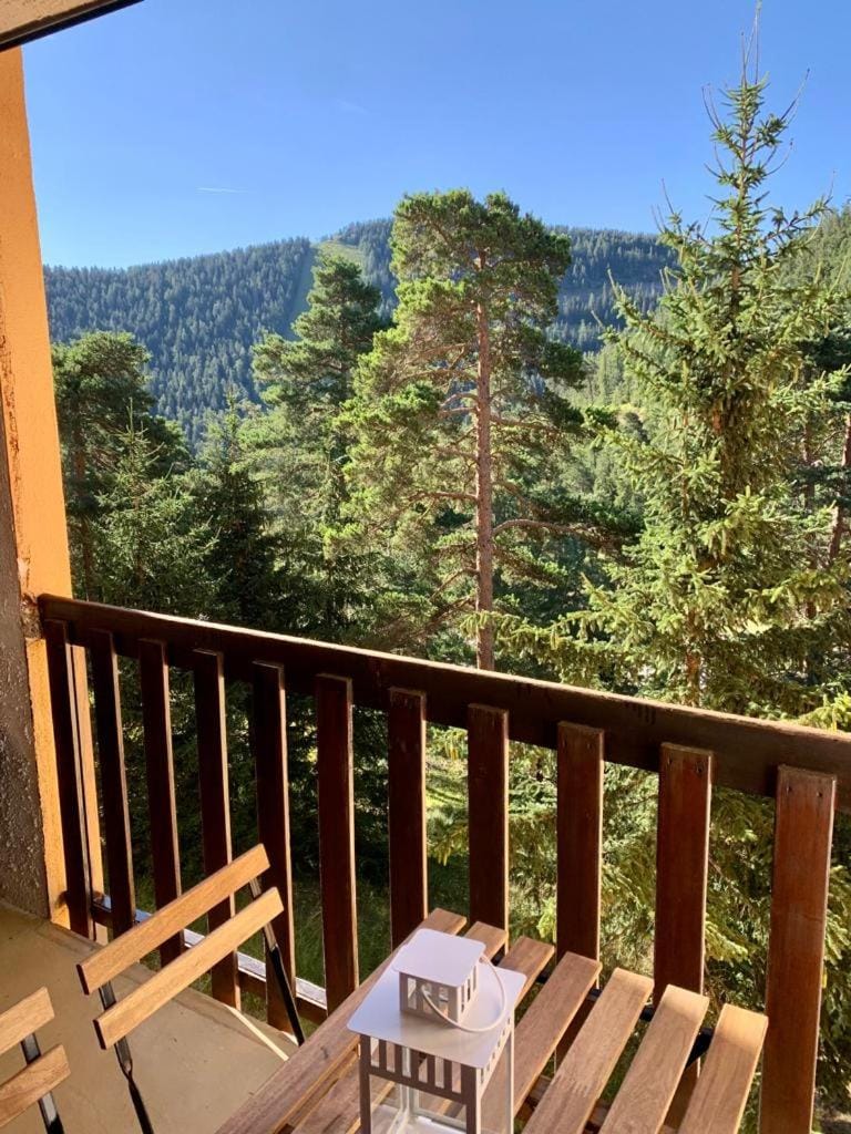 Natural landscape, Balcony/Terrace, Dining area, Mountain view