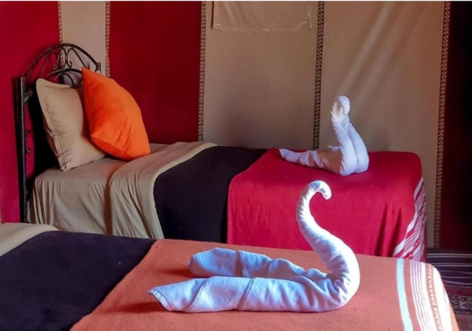 Bed, room service