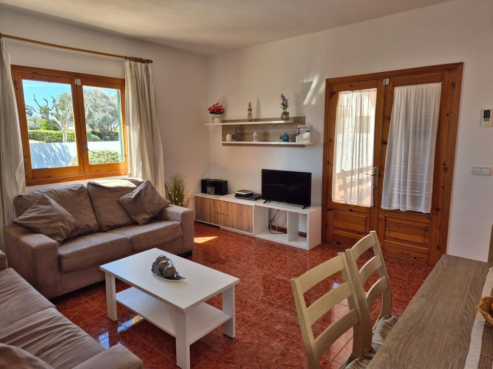 Villa con piscina privada Cala en Blanes, Menorca House in Cala en Blanes