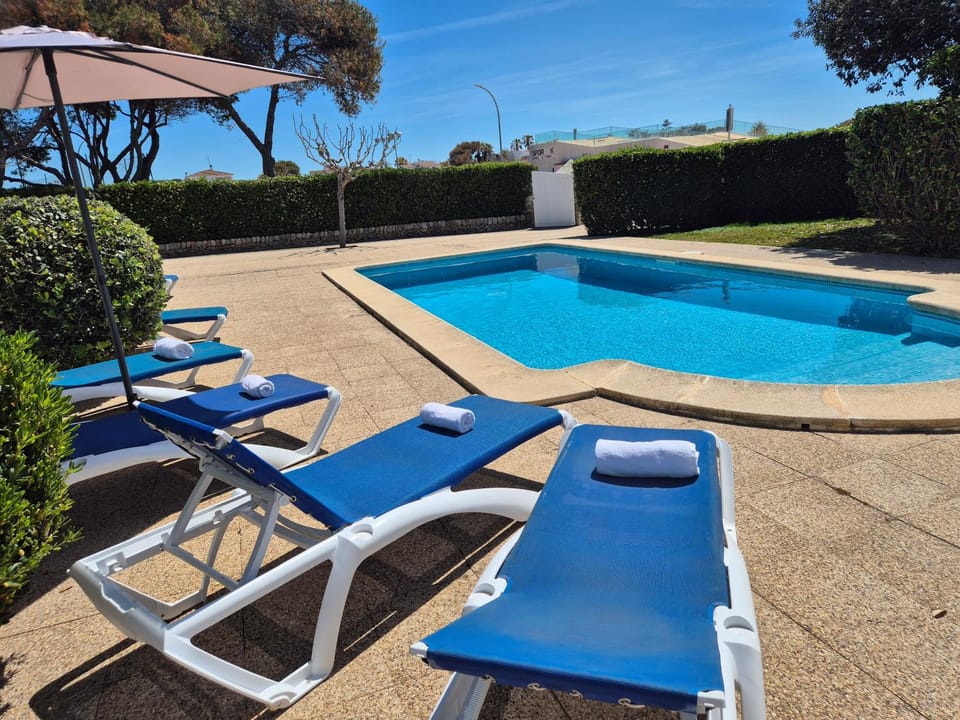 Villa con piscina privada Cala en Blanes, Menorca House in Cala en Blanes
