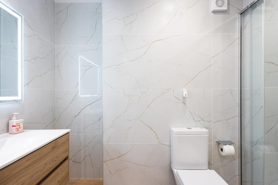 Toilet, Bathroom