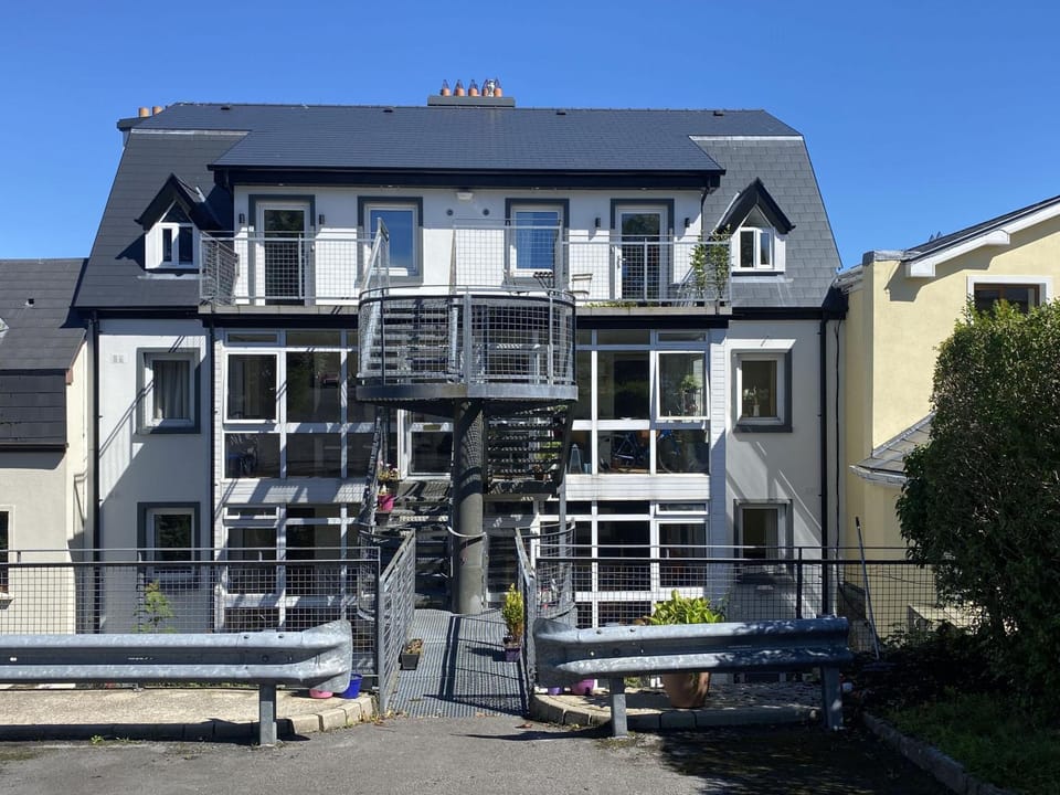 Property building, Neighbourhood, Street view