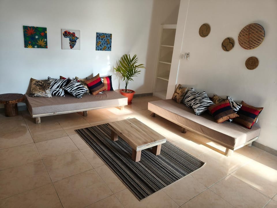 BIANCO AZZURRO Hotel & Restaurant Hotel in Unguja North Region