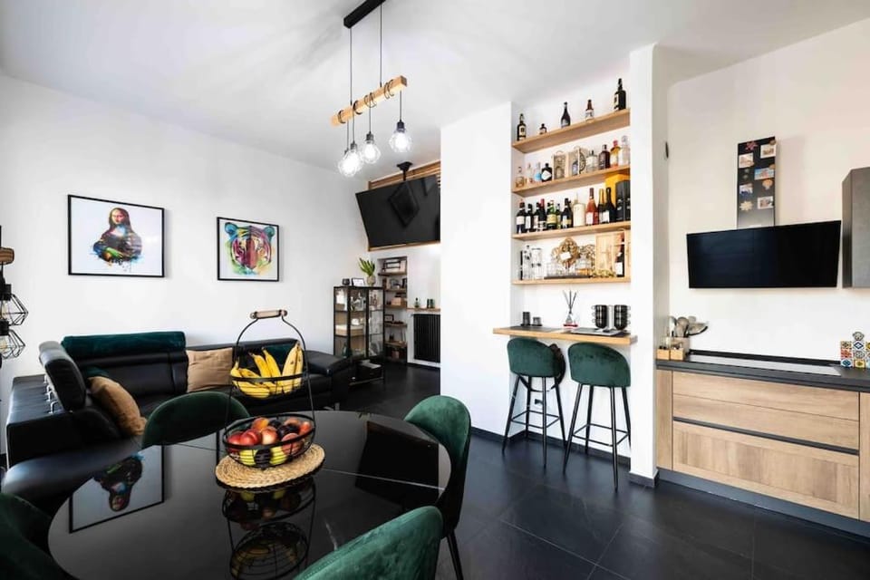 Apartment Design 5 Stelle Apartment in Novara