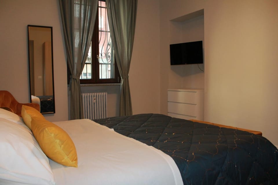 Bed, TV and multimedia, Photo of the whole room, Bedroom, internet