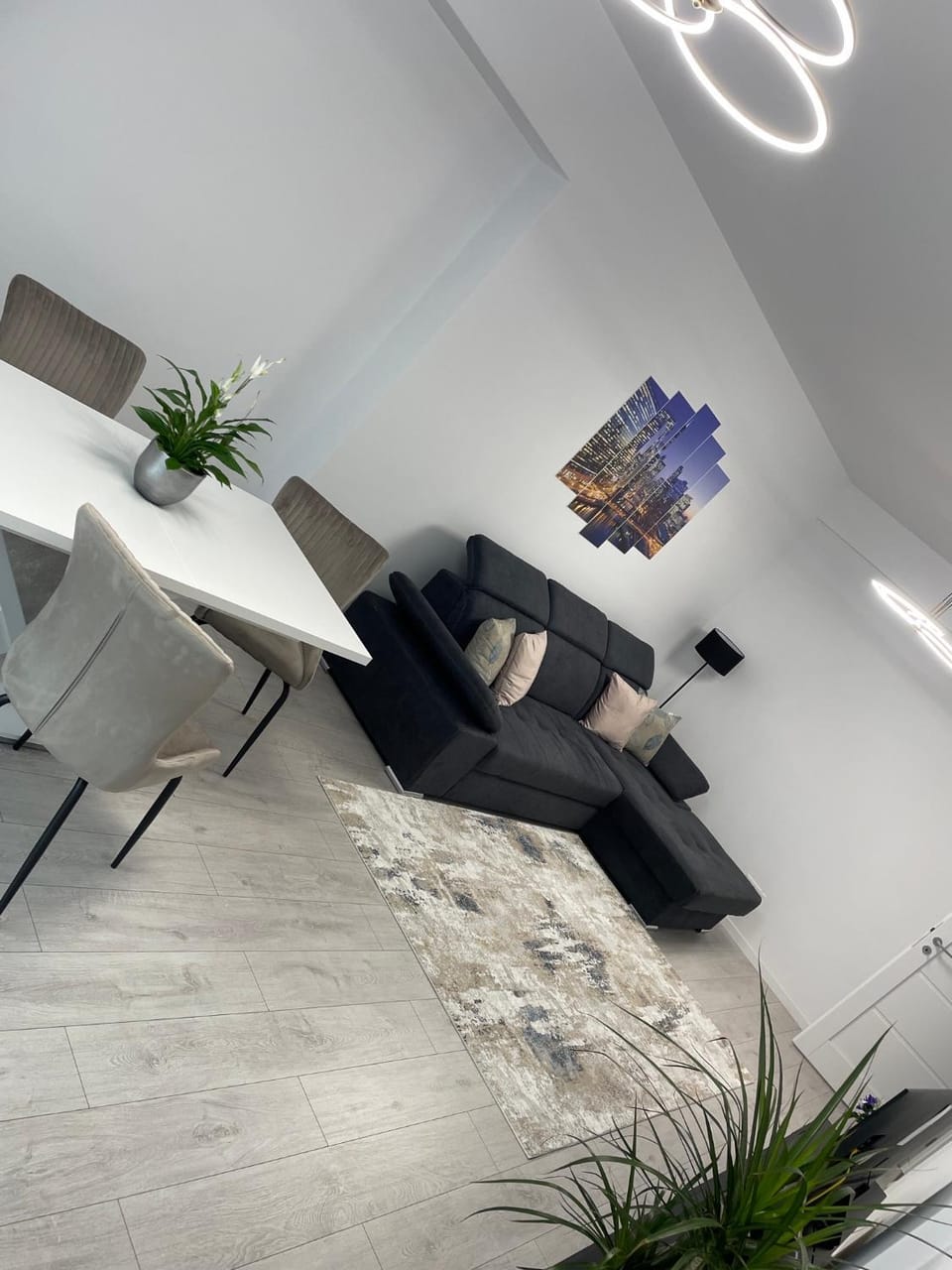 Living room, Seating area