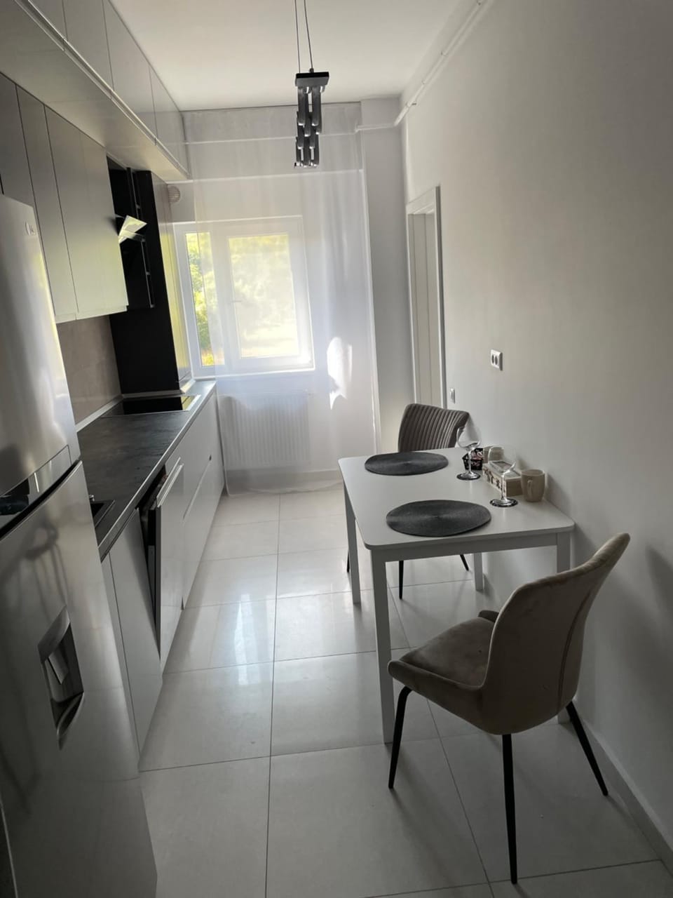 Kitchen or kitchenette, Dining area, dishwasher, oven, stove