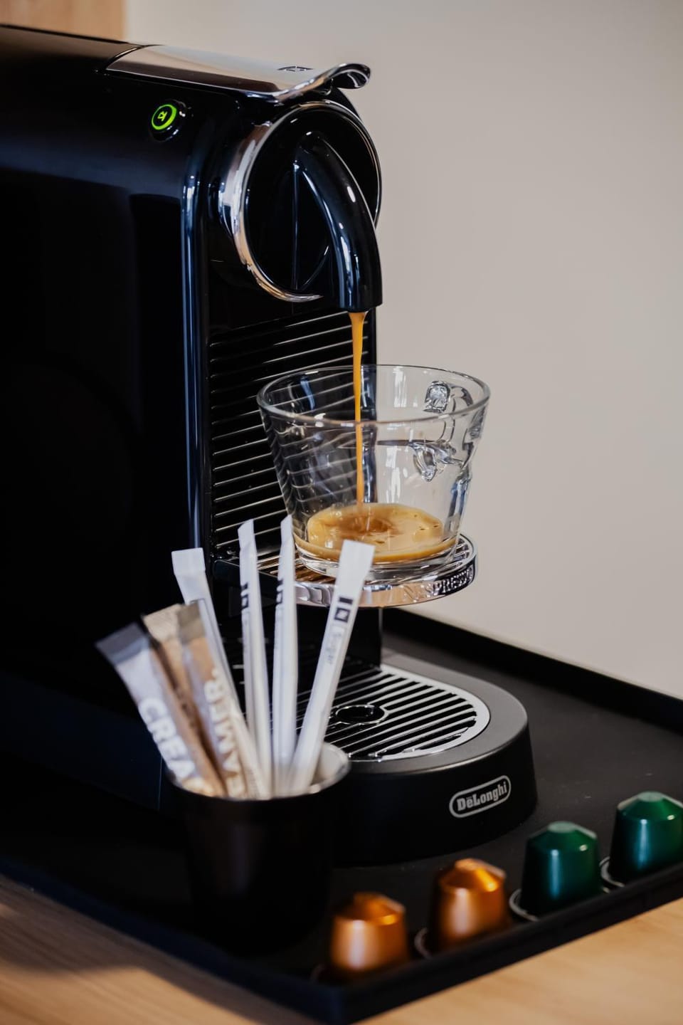 Coffee/tea facilities, Kitchen or kitchenette, Business facilities, kitchen, kitchen