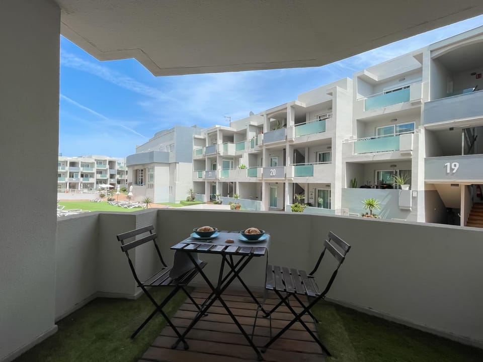 Garden, Balcony/Terrace