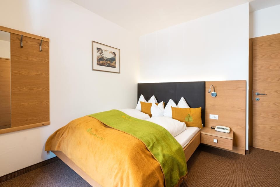 Bed, Balcony/Terrace, Bedroom, microwave, wardrobe