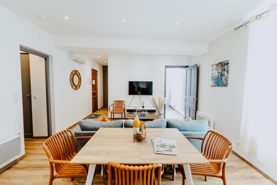 Appartement face aux thermes de vals WIFI-Parking gratuit Apartment in Provence-Alpes-Côte d'Azur