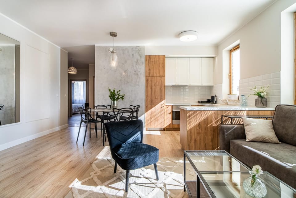 ApartamentySnu, Słoneczny Glam II z parkingiem, Centrum Apartment in Masovian Voivodeship