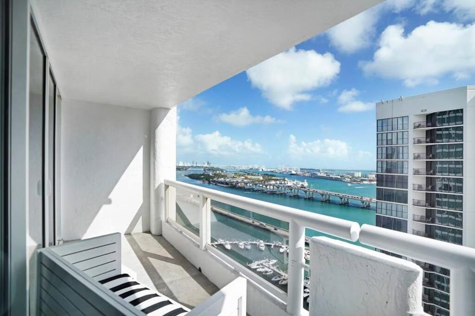 View (from property/room), Balcony/Terrace, Sea view
