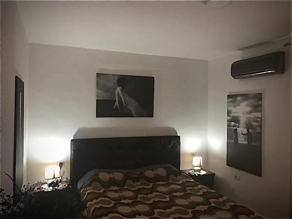 Cozzy Cottage, in center of Tirana Apartment in Tirana