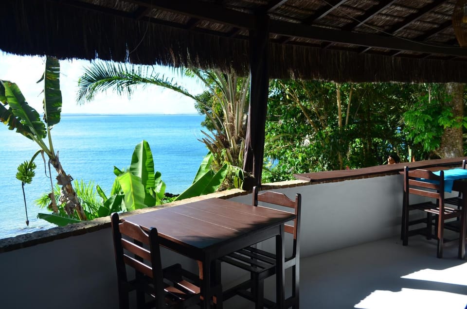 Patio, Restaurant/places to eat, Natural landscape, Balcony/Terrace, Seating area, Dining area, Sea view