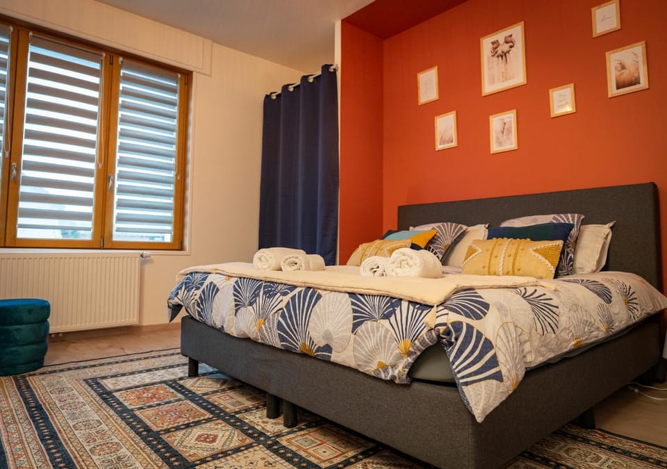 Bed, Night, Bedroom, wardrobe