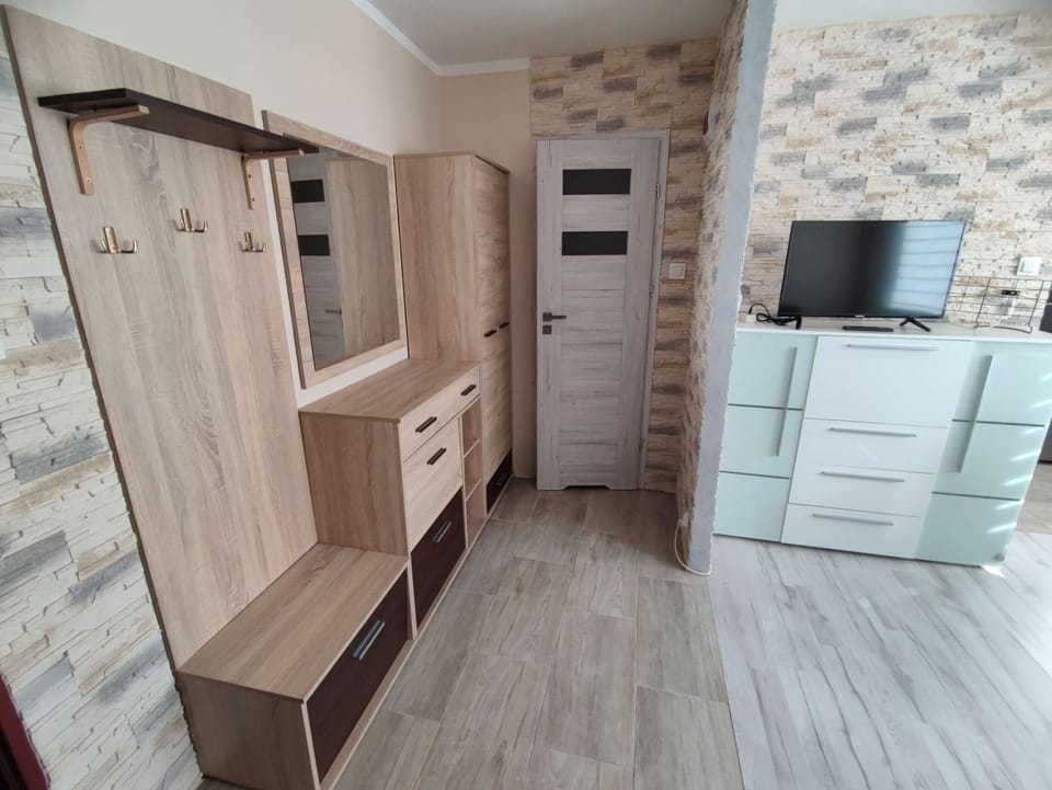 TV and multimedia, wardrobe