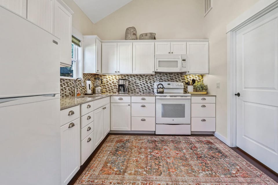 Haydon Cottage House in Dripping Springs